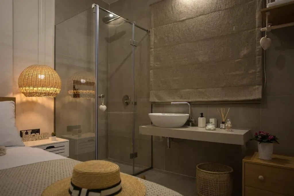 Cozzzy. Exclusive Apartment. 塞萨洛尼基 公寓