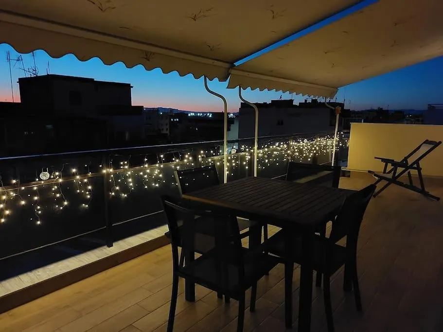 Cozzzy. Exclusive Apartment. 塞萨洛尼基
